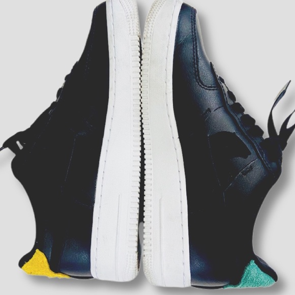 Nike Shoes - Nike Air Force 1